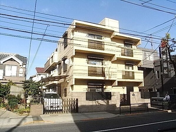 パルコートジュネスの物件外観写真